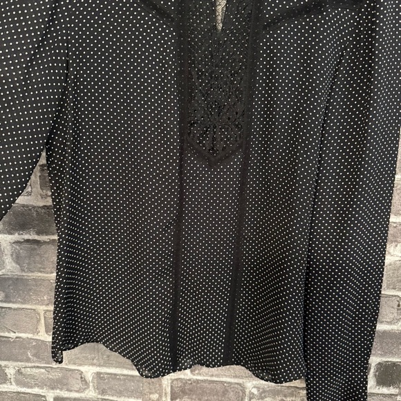 A.L.C. Black Polka Dot 100% Silk Jerry Blouse - Picture 7 of 13